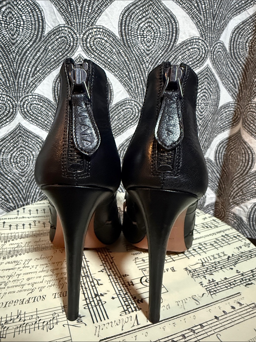 ALAÏA Black Laser Cut Circle Confetti Stiletto Sandals Heels Zipper Back 39 - Picture 5 of 9
